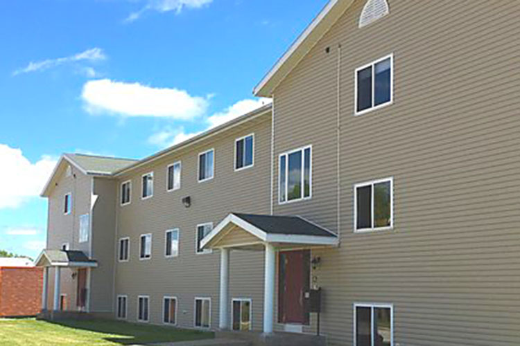 Prairie Pointe Apartments Building Photo